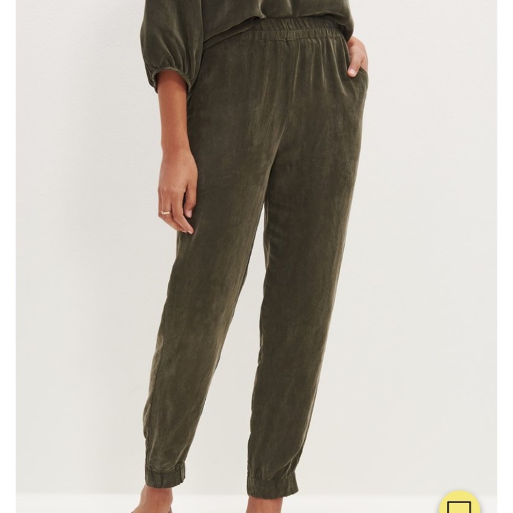 Amount Vert Henri Cupro Joggers